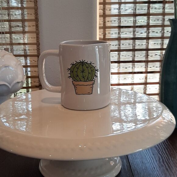 Rae Dunn coffee mug - Picture 2 of 3